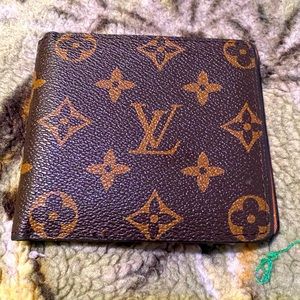 Brown Louis Vuitton wallet
